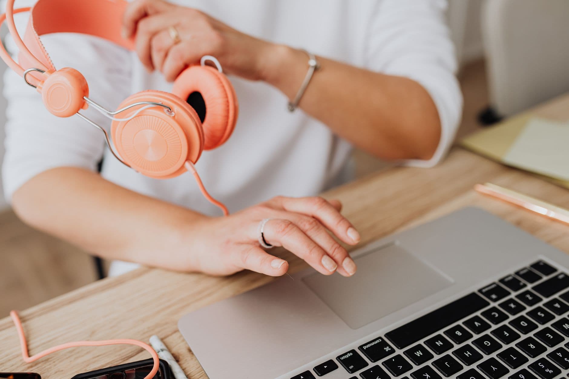 Transcription and call intelligence for businesses in Coventry
